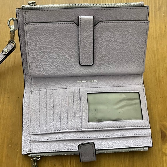Michael Kors Adele Lilac Pebble Leather Smartphone Medium Double Zip Wallet - Picture 7 of 14